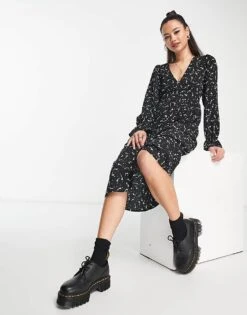 Monki Long Sleeve Midi Dress In Black Ditsy Print For Women -Monki Shop 204348857 4