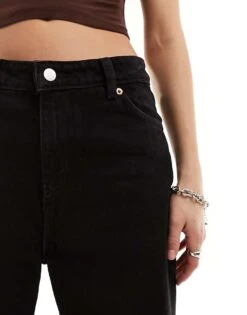 Monki Naoki Loose Fit Low Rise Jeans In Black For Women -Monki Shop 205498971 4