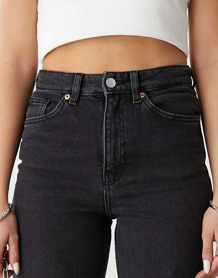 Monki Zami High Waist Straight Leg Jeans In Black For Women 7 Monki Zami High Waist Straight Leg Jeans In Black For Women - Image 5