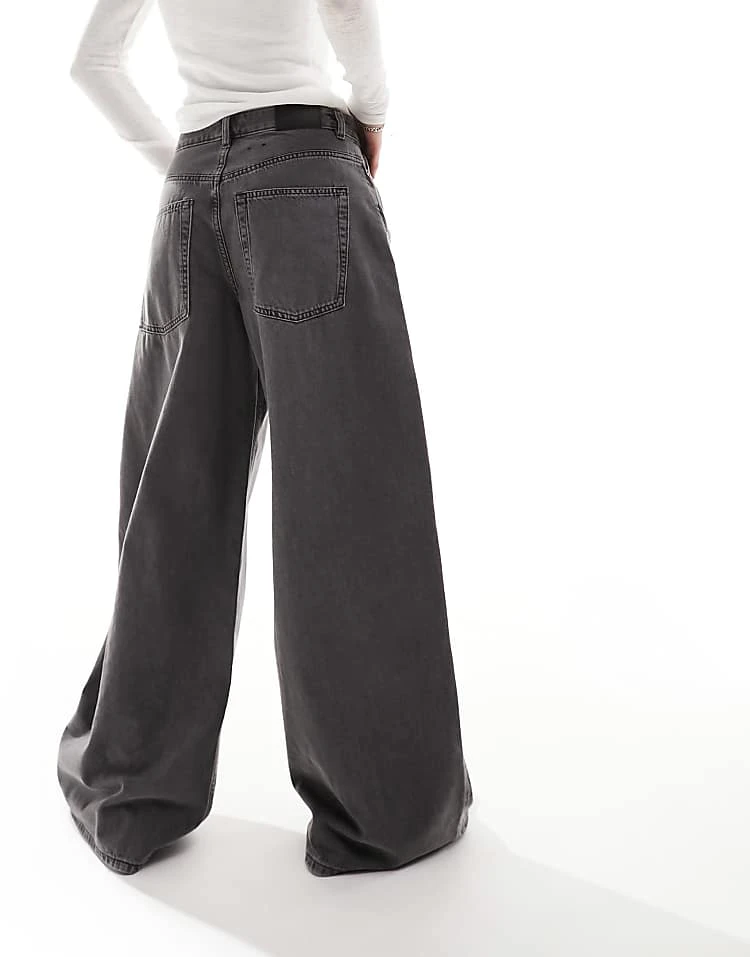 Monki Giga Low Waisted Baggy Wide Fit Jeans In Dark Grey Wash For Women 6 Monki Giga Low Waisted Baggy Wide Fit Jeans In Dark Grey Wash For Women - Image 4