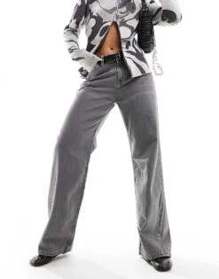 Monki Naoki Loose Fit Low Rise Jeans In Grey Wash For Women