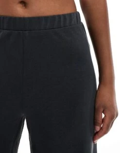 Monki Straight Leg Casual Soft Trouser In Black For Women -Monki Shop 205895571 5