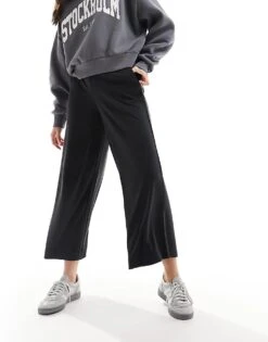 Monki Cilla Cropped Wide Leg Trousers In Black For Women -Monki Shop 206135290 4