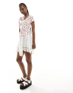 Monki Pointelle Top With Scoop Neck And Lace Trim In Pink And Red Floral Print For Women Multi -Monki Shop 206177120 3