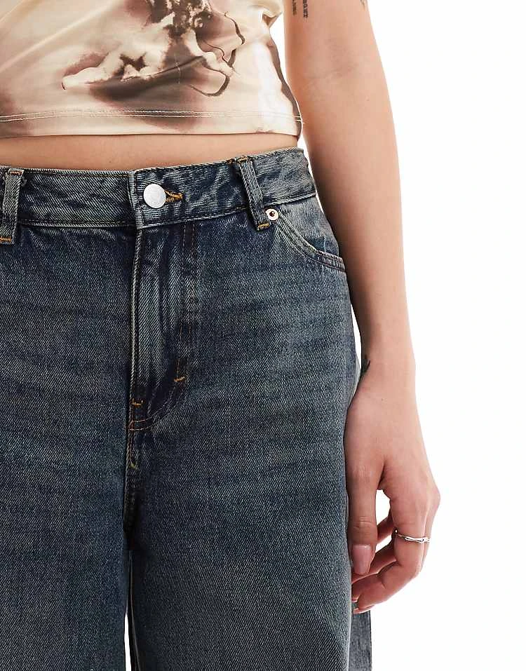 Monki Giga Low Waisted Baggy Wide Fit Jeans In Washed Blue For Women 4 Monki Giga Low Waisted Baggy Wide Fit Jeans In Washed Blue For Women - Image 2