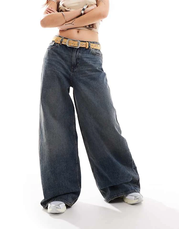 Monki Giga Low Waisted Baggy Wide Fit Jeans In Washed Blue For Women 5 Monki Giga Low Waisted Baggy Wide Fit Jeans In Washed Blue For Women - Image 3