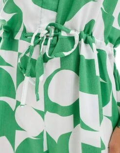 Monki Jumpsuit In Green Graphic Print For Women -Monki Shop 206606486 4