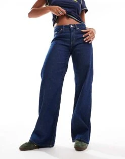 Monki Imoo Low Waisted Wide Fit Jeans In Rinse Wash Clean Blue For Women Clean Blue Rinse