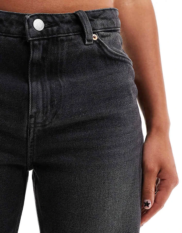 Monki Naoki Low Rise Loose Fit Baggy Jeans In Black For Women 7 Monki Naoki Low Rise Loose Fit Baggy Jeans In Black For Women - Image 5