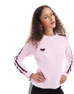 Monki Knitted Raglan Sleeve Sweater In Pink With Burgundy Contrast Jacquard Heart And Stripe For Women