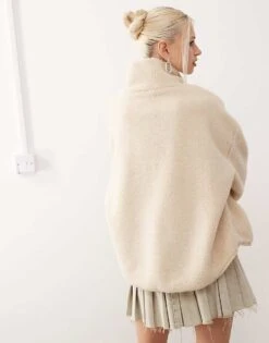 Monki Long Sleeve Zip Through Fleece With Contrasting Trims In Off White With Pink Floral Lining For Women Off White And Grey -Monki Shop 207482352 2