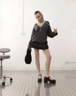 Monki Slouchy V Neck Oversized Jumper In Grey For Women -Monki Shop 207581907 3