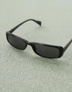 Monki Rectangle Sunglasses In Black For Women 8 Monki Rectangle Sunglasses In Black For Women -Monki Shop 207971008 3