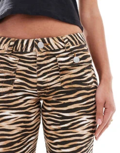 Monki Straight Leg Trousers With Front Pocket Detail In Cheetah Print For Women -Monki Shop 208134217 4