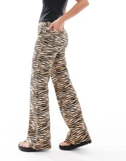 Monki Straight Leg Trousers With Front Pocket Detail In Cheetah Print For Women -Monki Shop 208134217 5